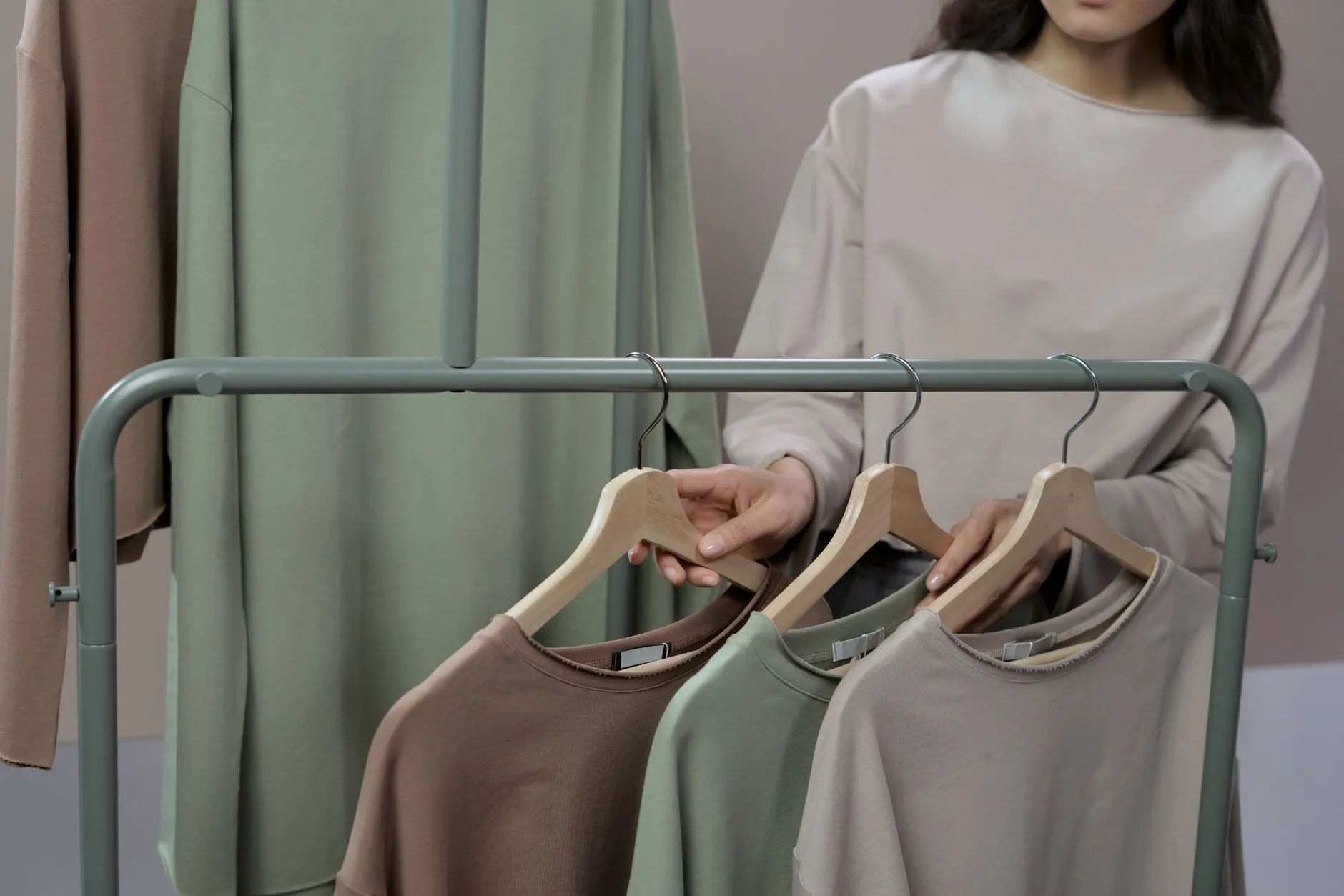 渝中区千娱音服装店2024春季女装零售系列潮流趋势解析正文配图 1