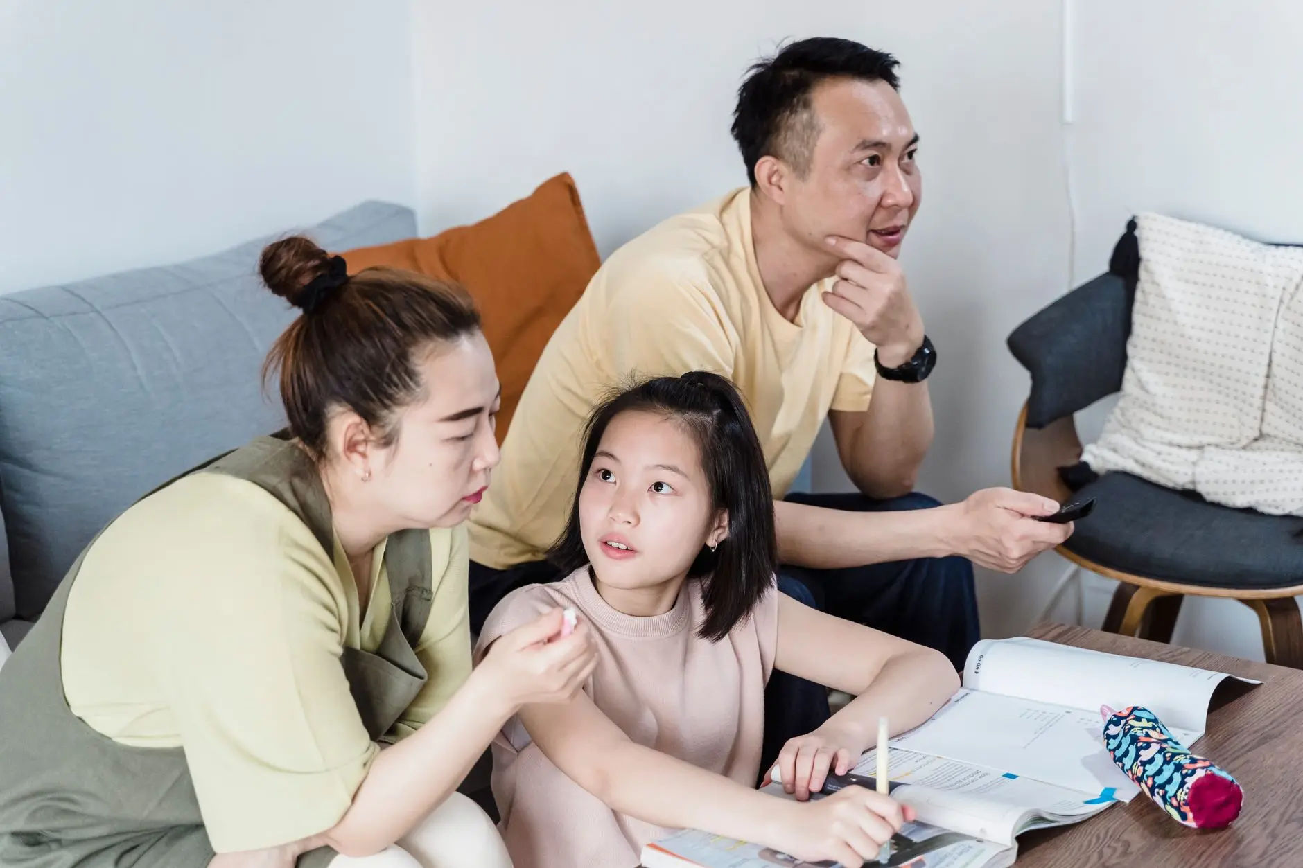 重庆都市女性穿搭指南：在千娱音服装店找到属于你的时尚风格